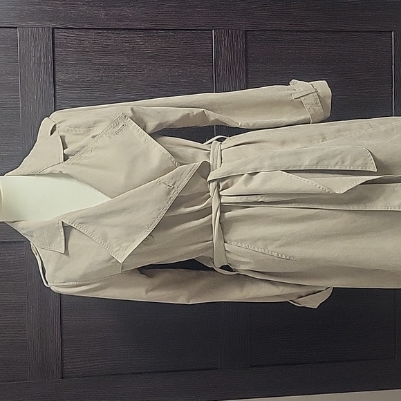 Event Trench Coat, Large - Picture 3 of 17